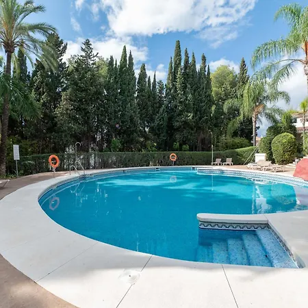 Puerto Banus Charming Apartment