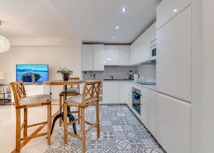 Puerto Banus Charming Apartament