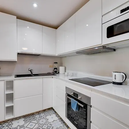 Puerto Banus Charming Apartment *